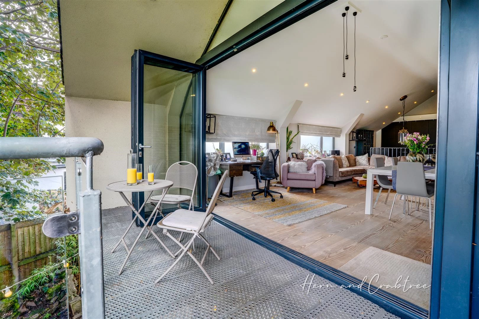 Wyndham Road, Pontcanna, HernCrabtree (42).jpg