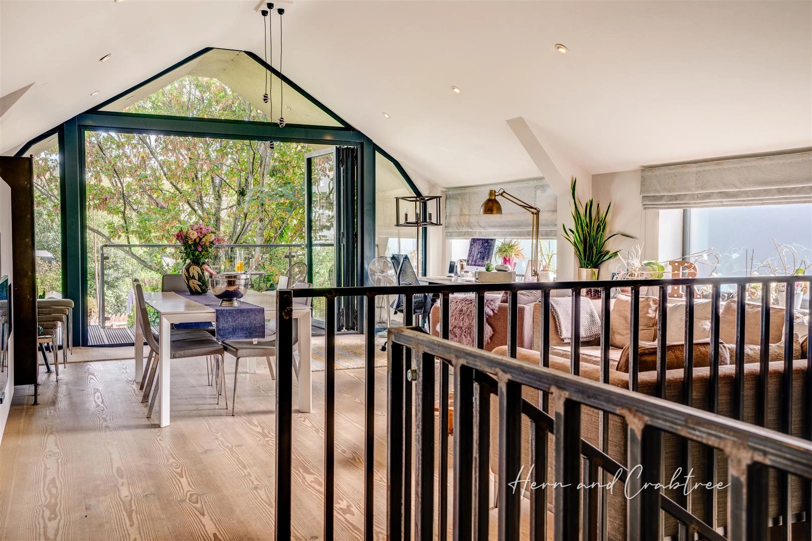 Wyndham Road, Pontcanna, HernCrabtree (44).jpg