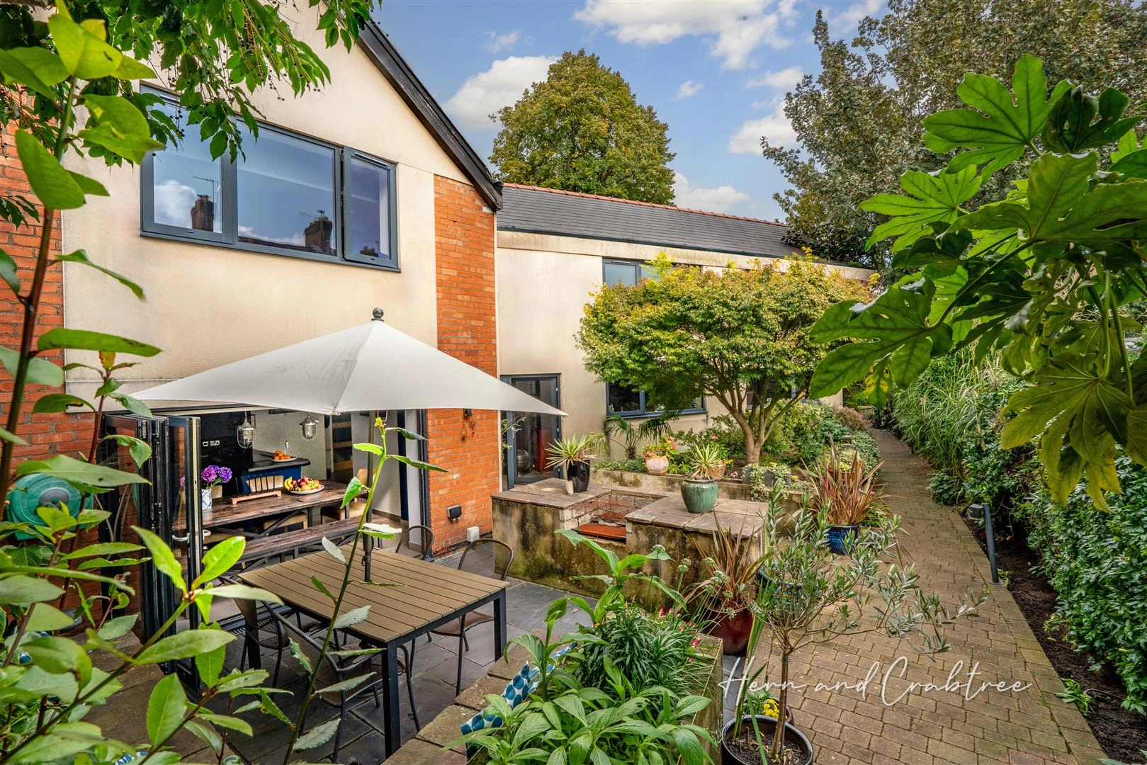 Wyndham Road, Pontcanna, HernCrabtree (13).jpg