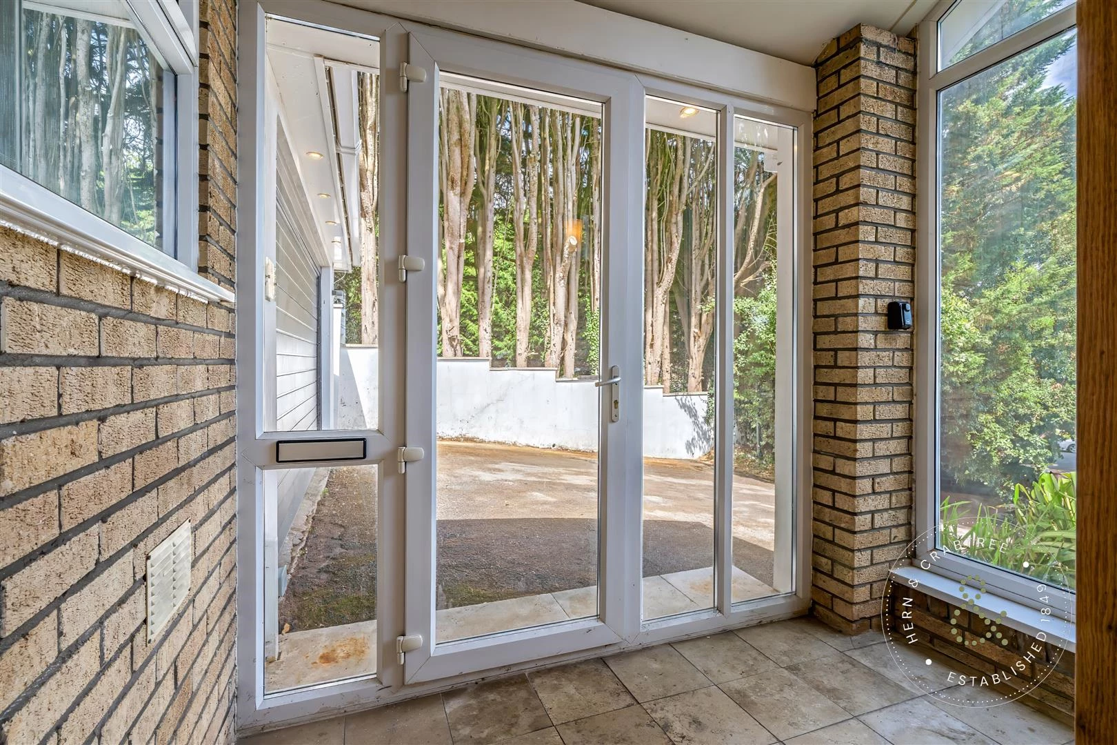 Internal Penhill (17).jpeg