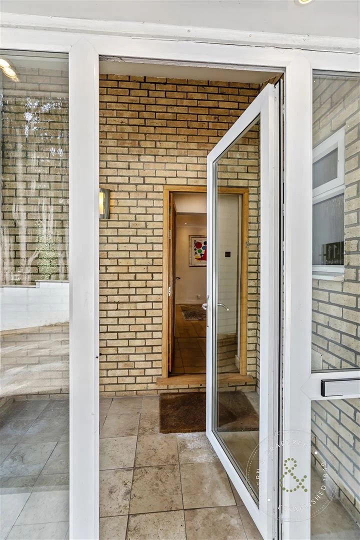 Internal Penhill (18).jpeg