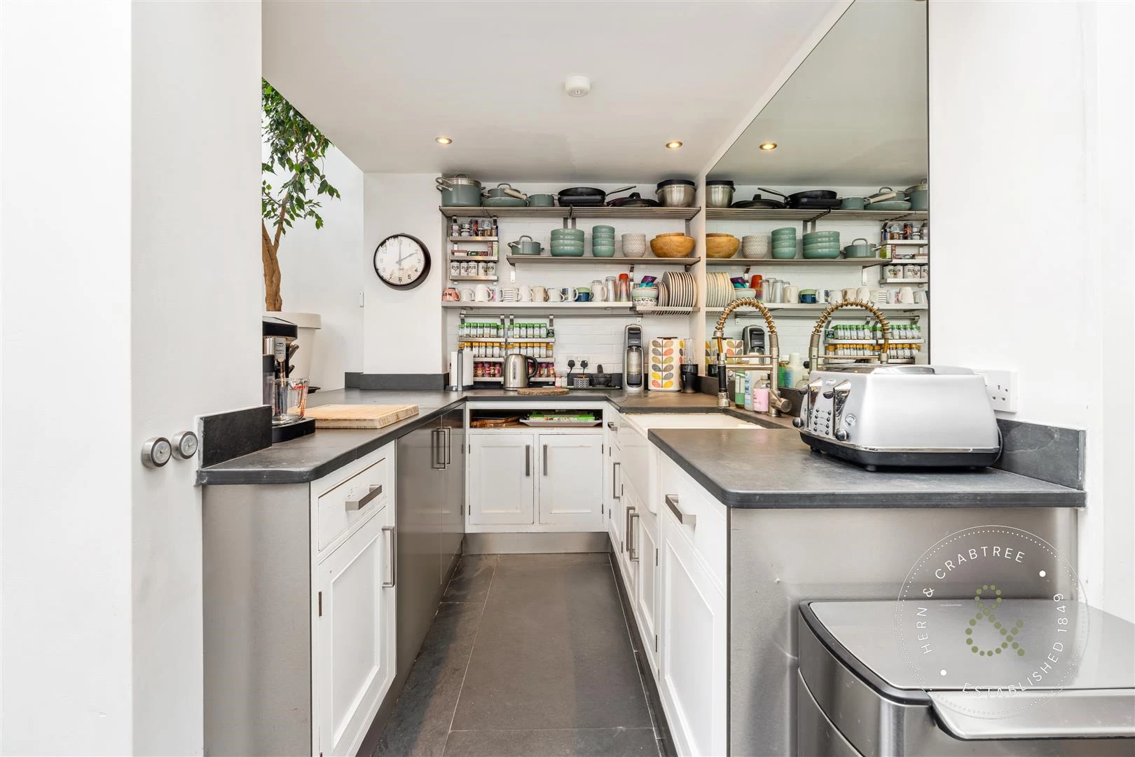 Glamorgan St, Hern Crabtree (43).jpg