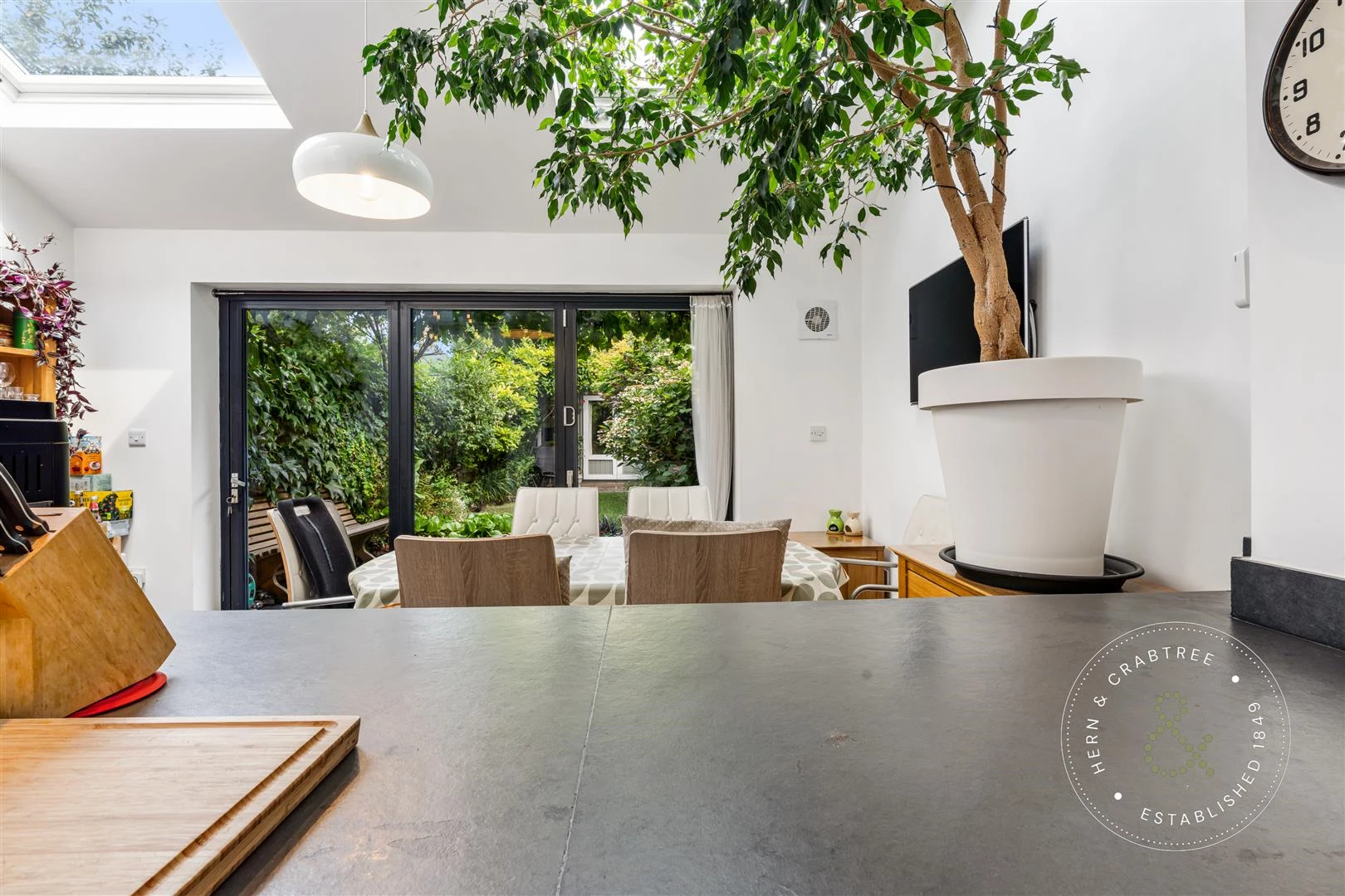 Glamorgan St, Hern Crabtree (46).jpg