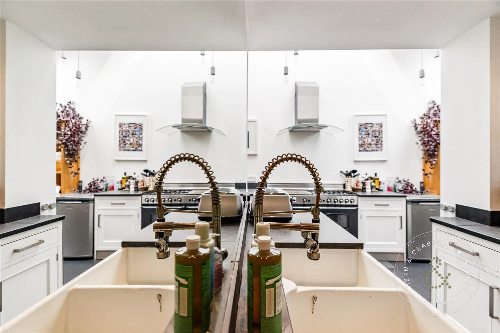 Glamorgan St, Hern Crabtree (61).jpg