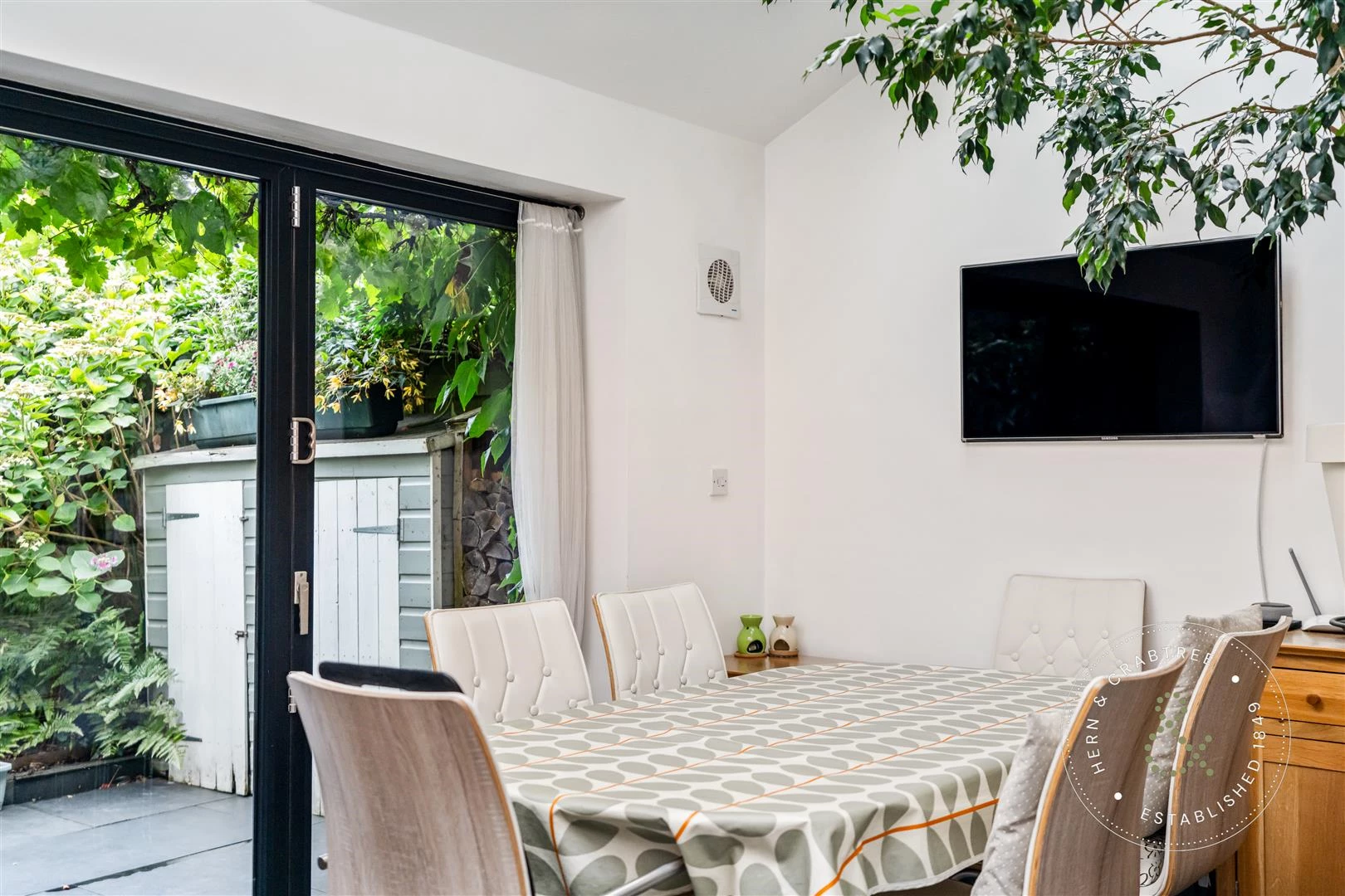 Glamorgan St, Hern Crabtree (58).jpg