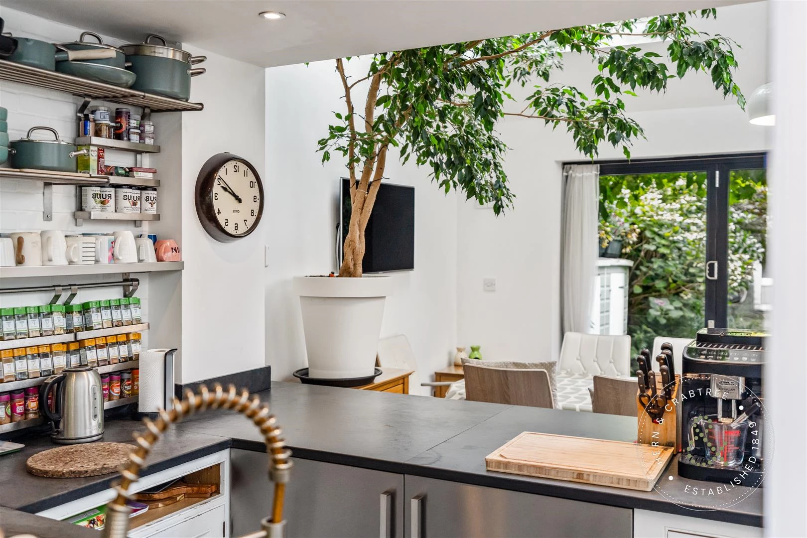 Glamorgan St, Hern Crabtree (59).jpg