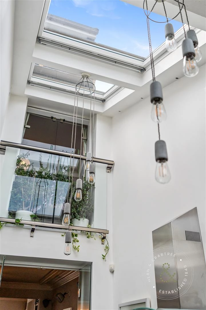 Glamorgan St, Hern Crabtree (64).jpg