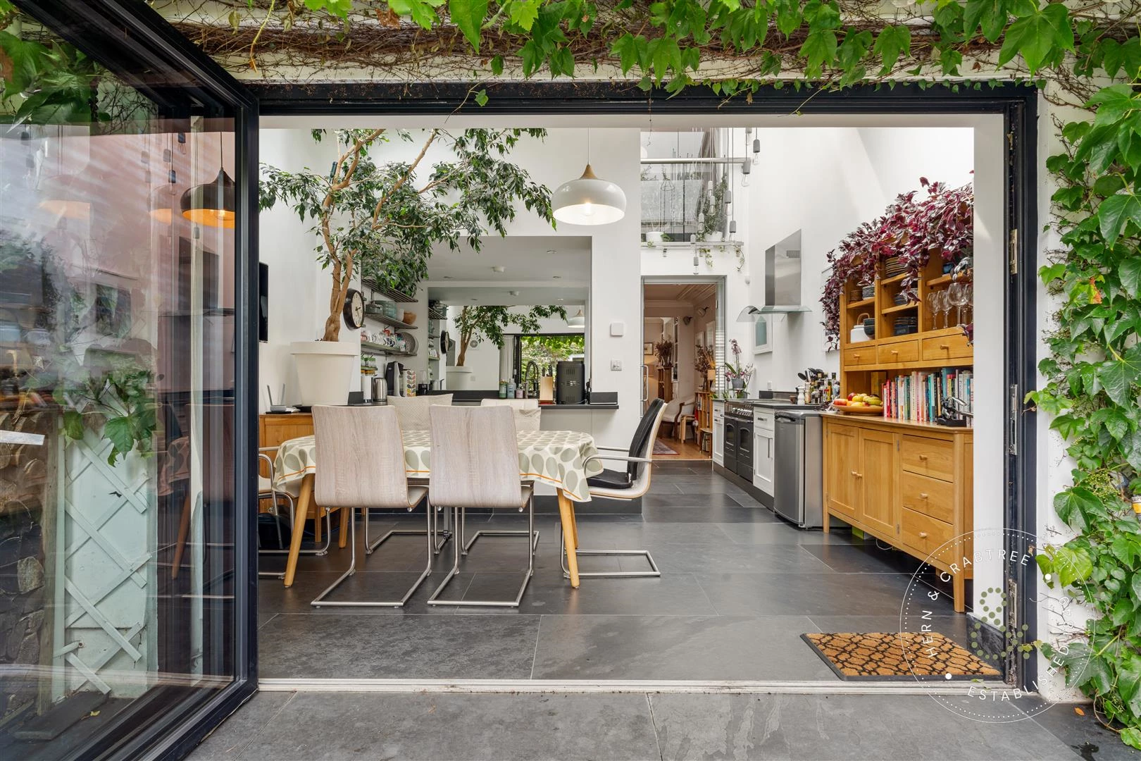 Glamorgan St, Hern Crabtree (72).jpg