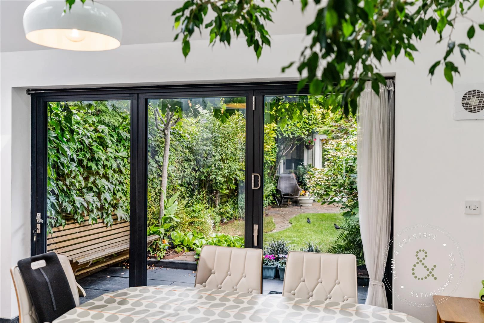 Glamorgan St, Hern Crabtree (66).jpg