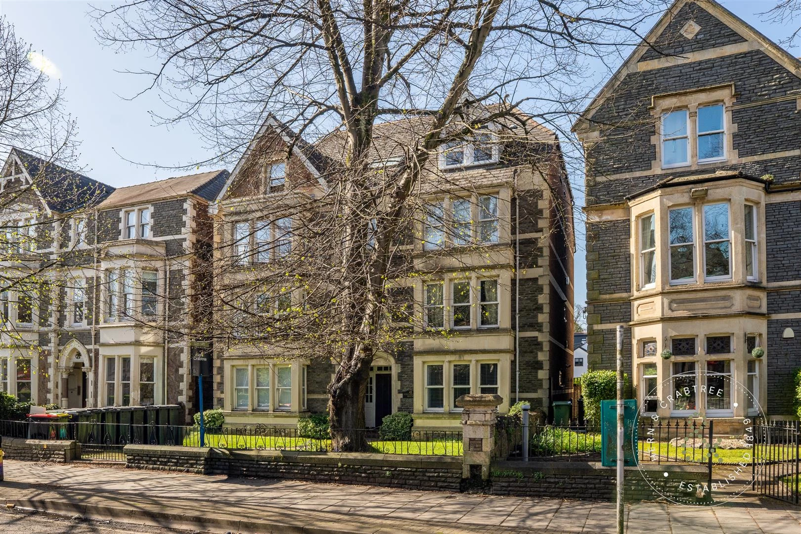 Cathedral Road, Hern Crabtree (4).jpg