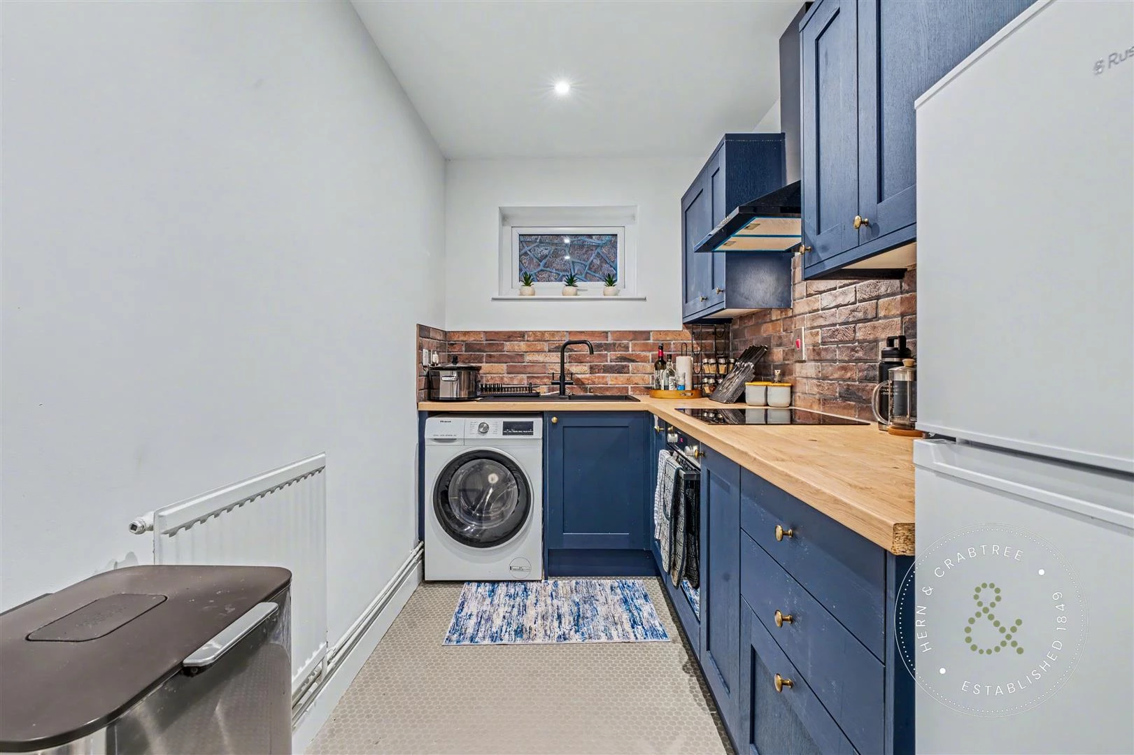 Cathedral Road, Hern Crabtree (10).jpg