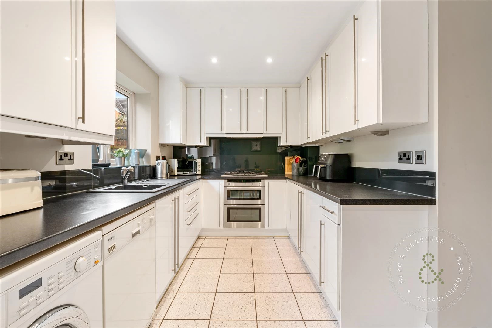 Barquentine Place, HernCrabtree (17).jpg