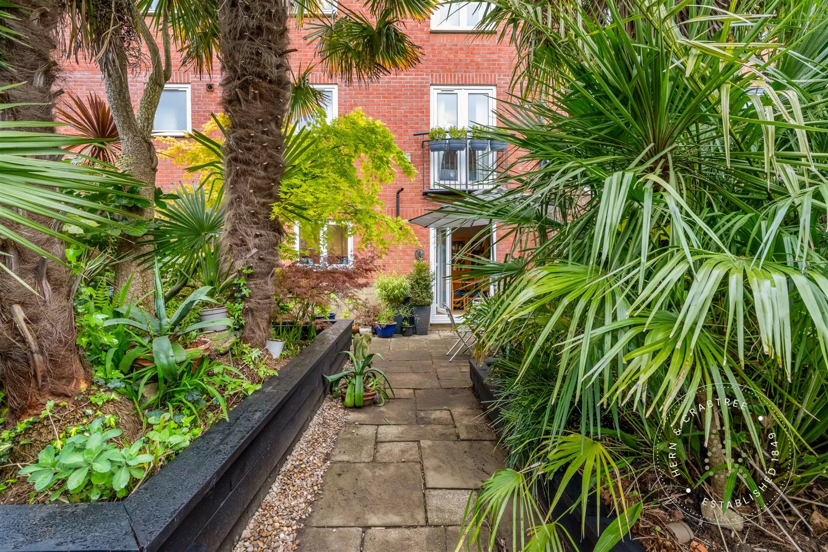 Barquentine Place, HernCrabtree (9).jpg