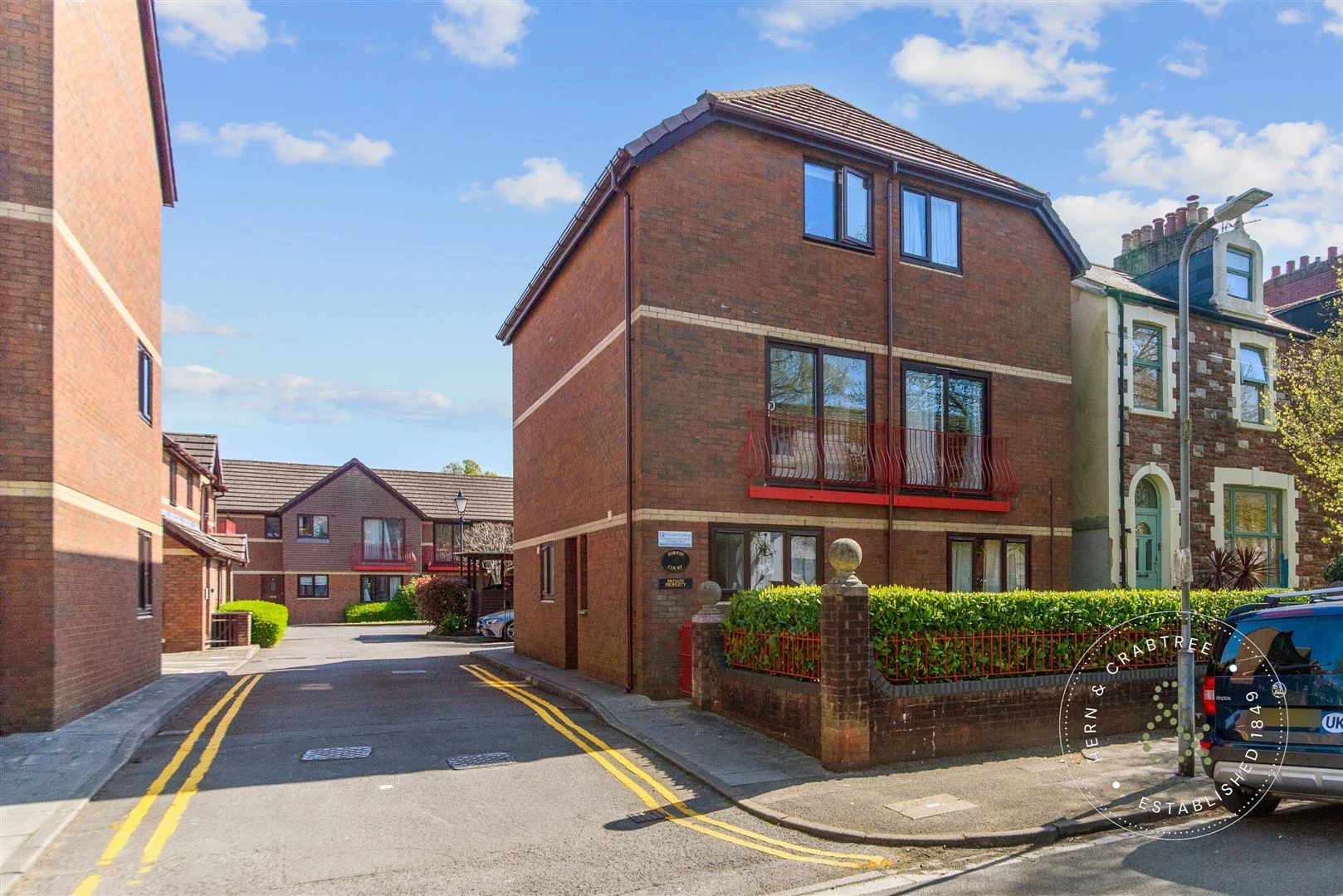FOREST COURT EXTERNAL.jpg