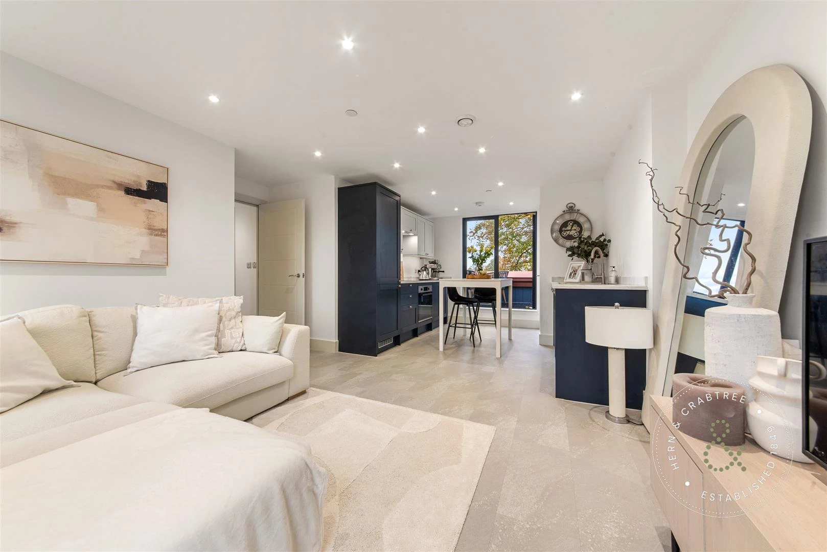 Sophia-Mews-11.jpg