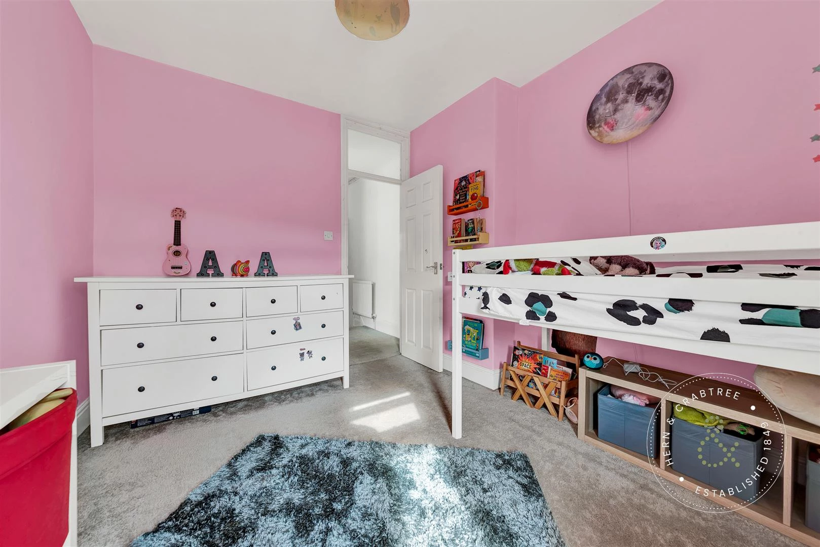 Romilly-Crescent-07.jpg