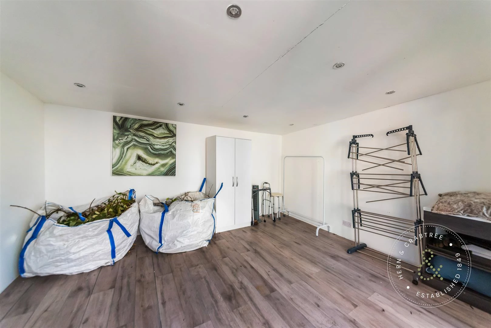 Dogo-Street-Ground-Floor-Flat-25.jpg