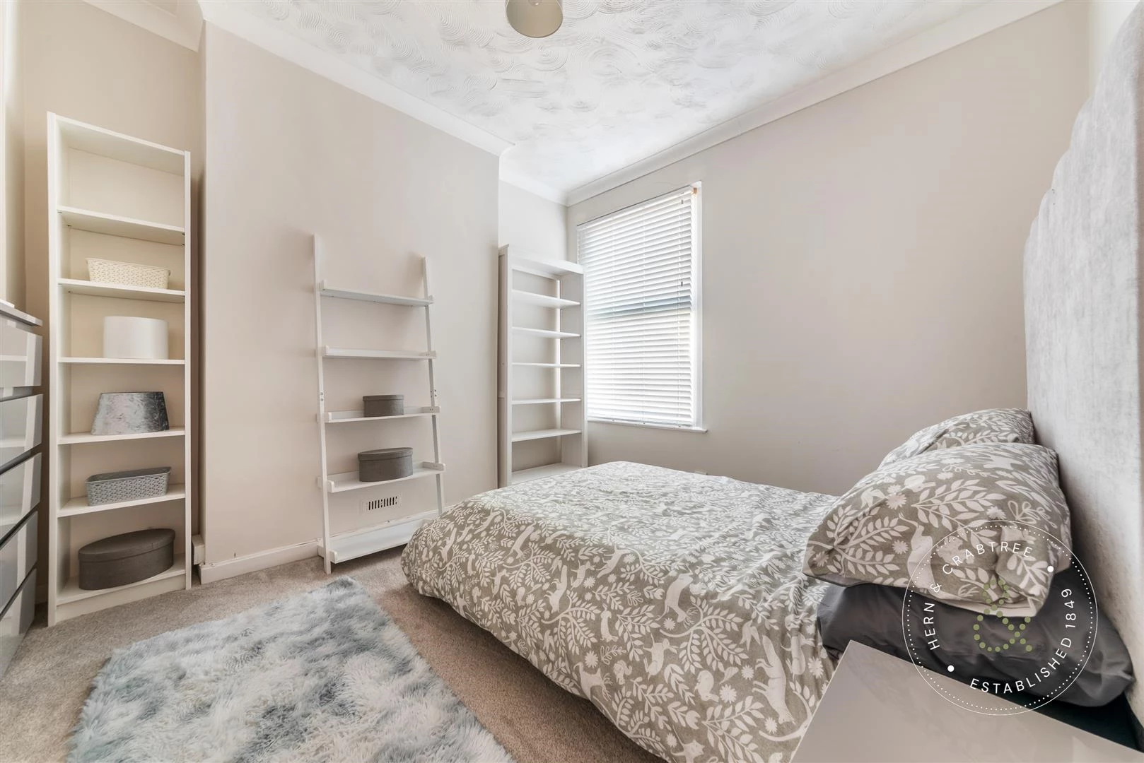 Dogo-Street-First-Floor-Flat-10.jpg