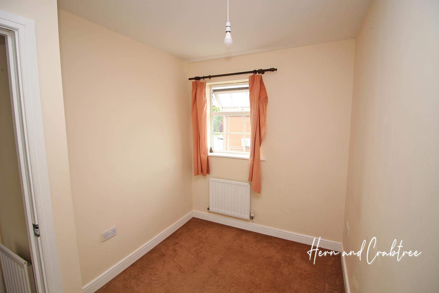 Single Bedroom (2)