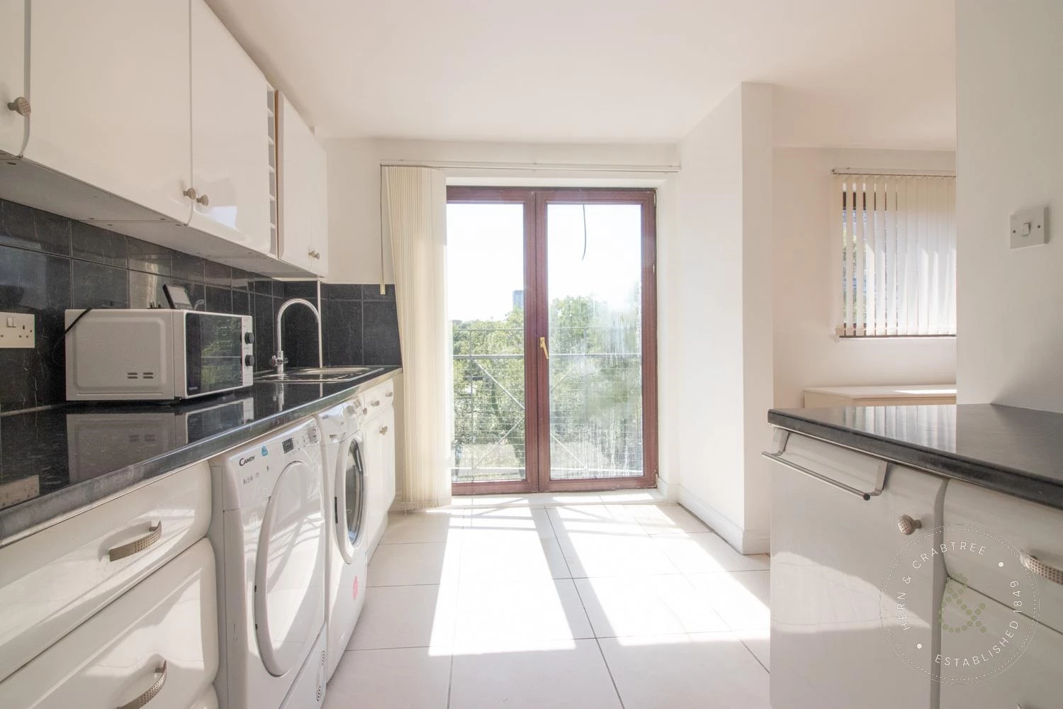 12 Blake Court-06.jpg