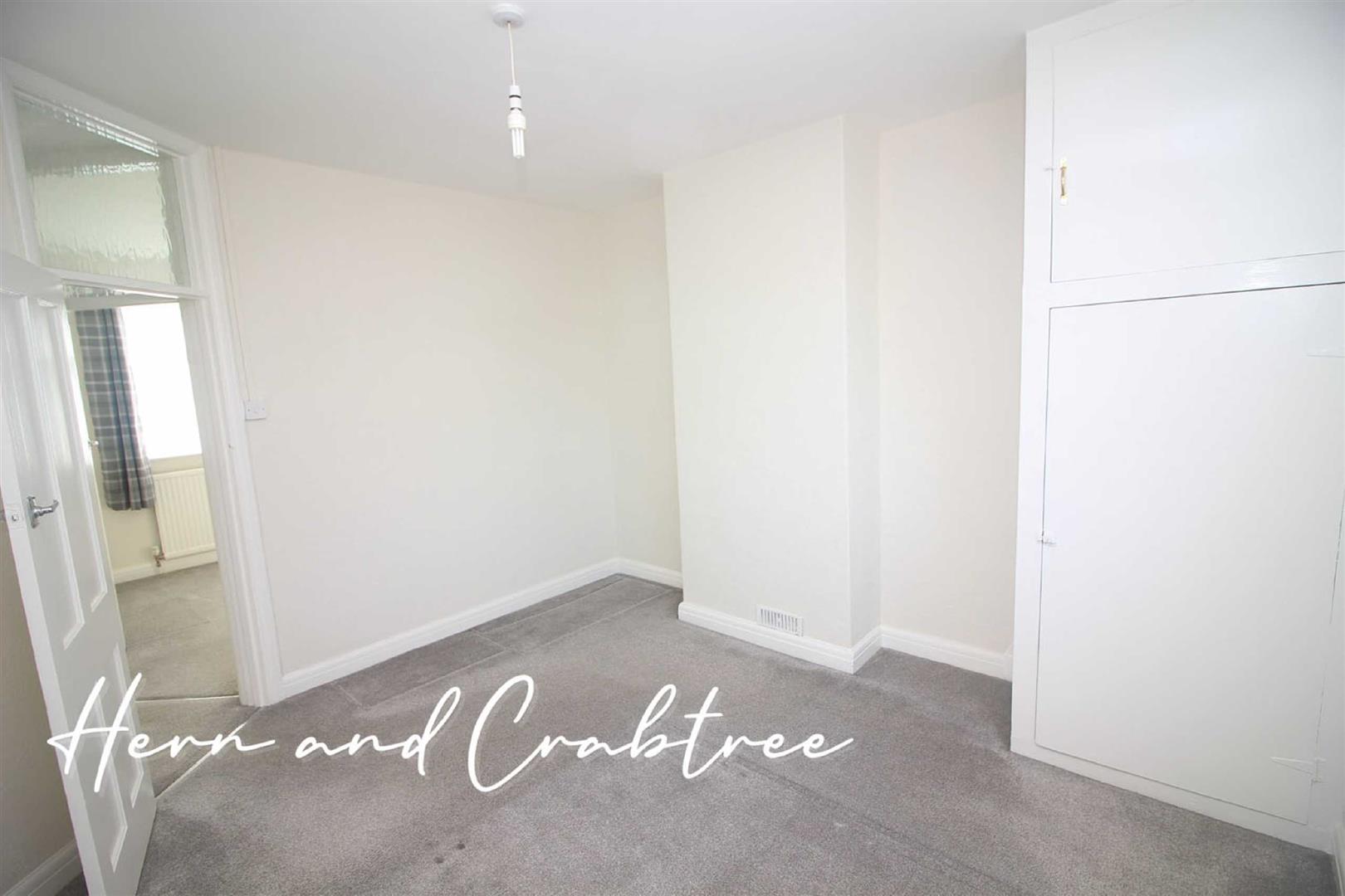 Property To Rent Fairwater Grove East, Cardiff, CF5 3 Bedroom House