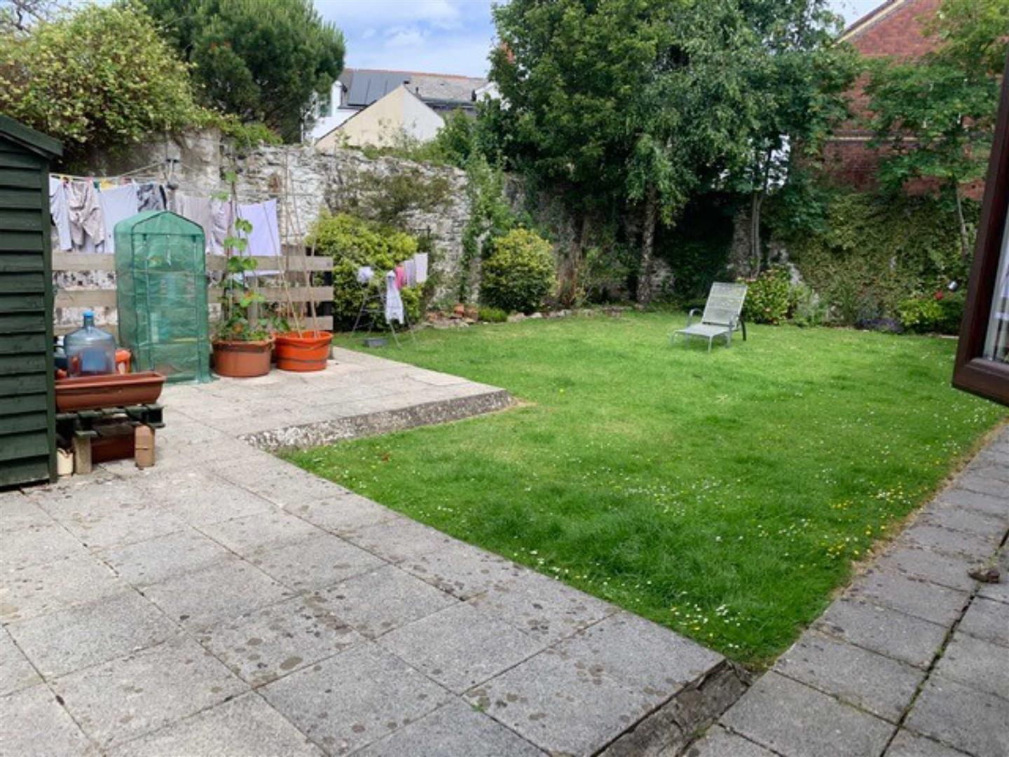 Property To Rent Pembroke Mews, CARDIFF, CF5 2 Bedroom Flat through