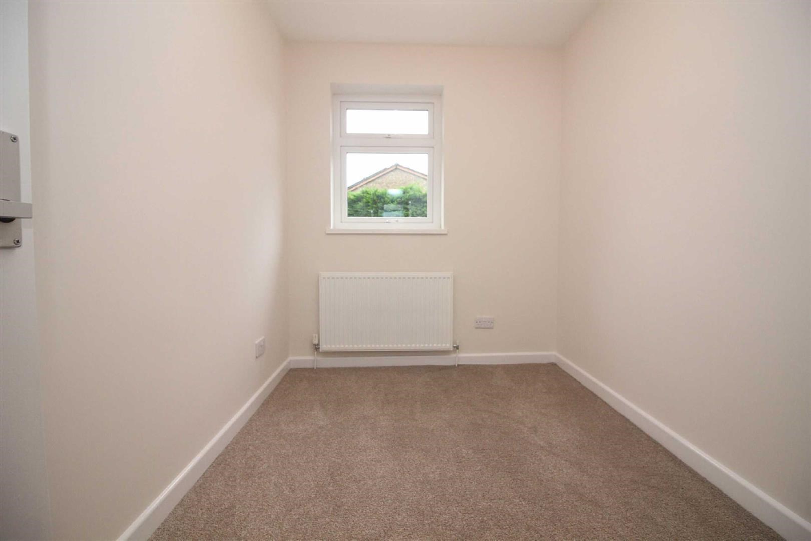 Property To Rent Radyr Court Close, Cardiff, CF5 3 Bedroom House