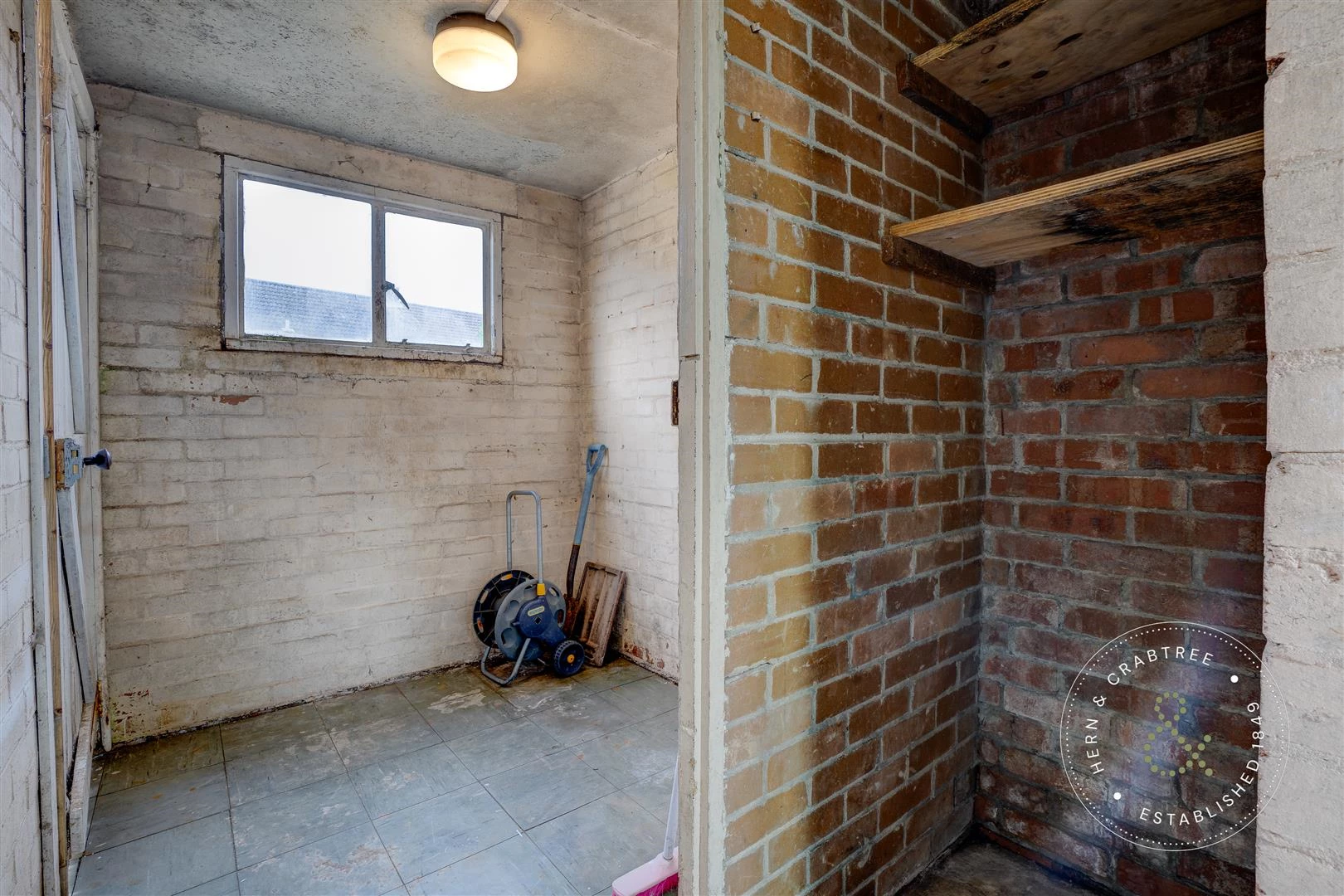 Firs avenue, herncrabtree (17).jpg