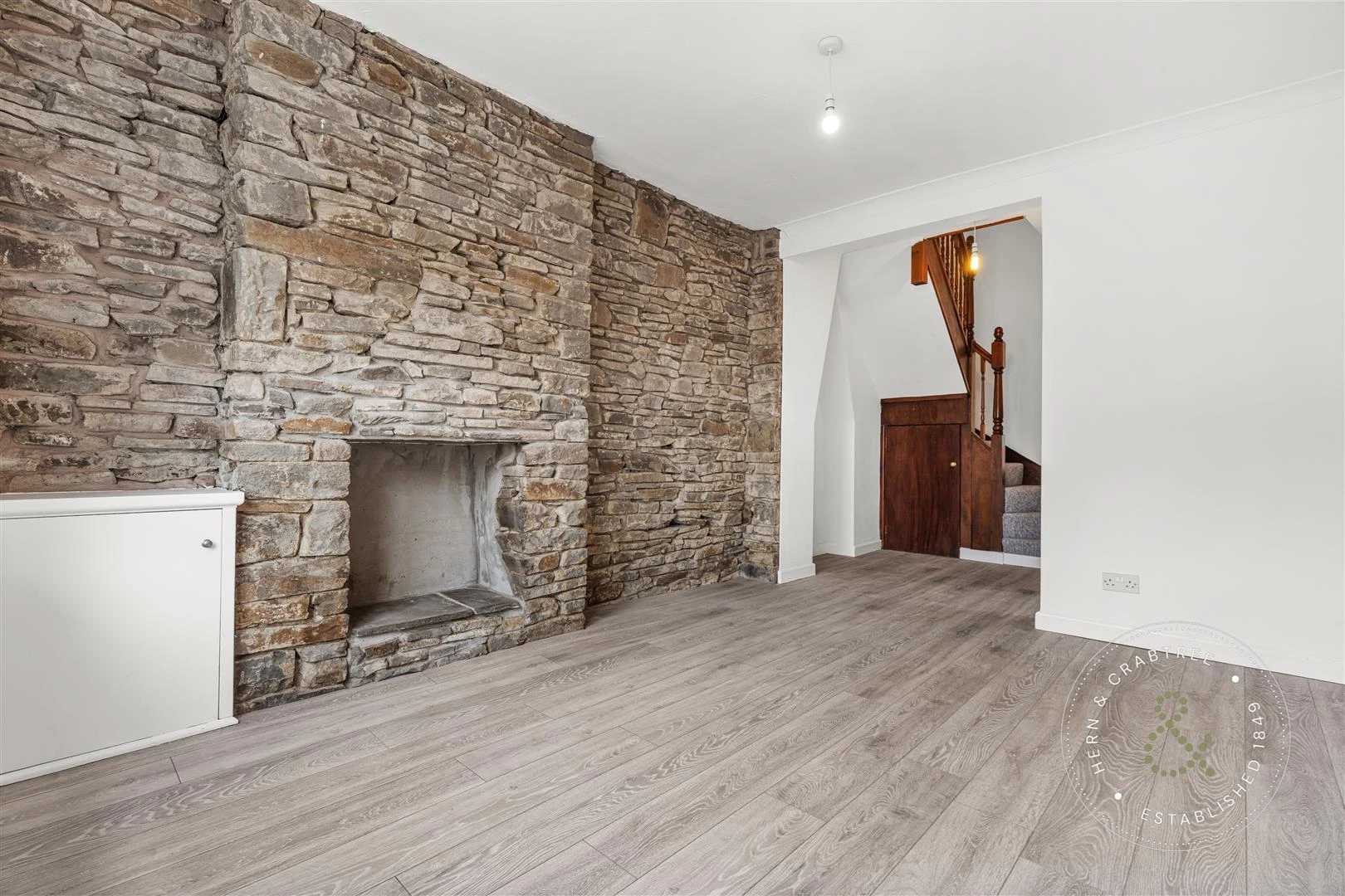 Cardiff Road, Taffs Well (12).jpg