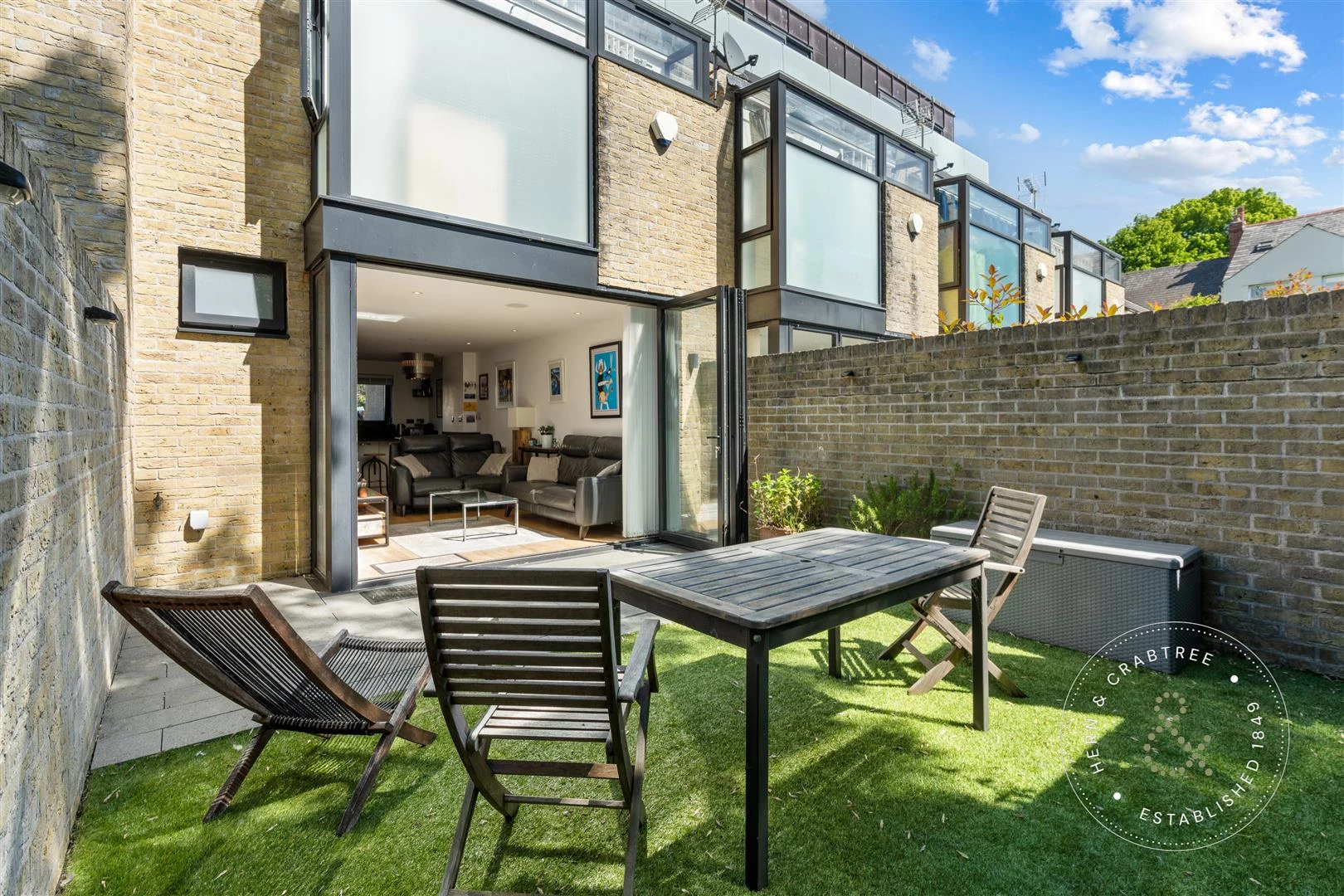 Conway Mews, Hern Crabtree (14).jpg