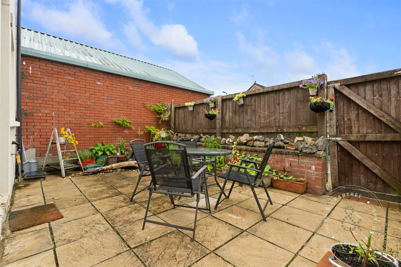 Neville Street, Hern Crabtree (15).jpg