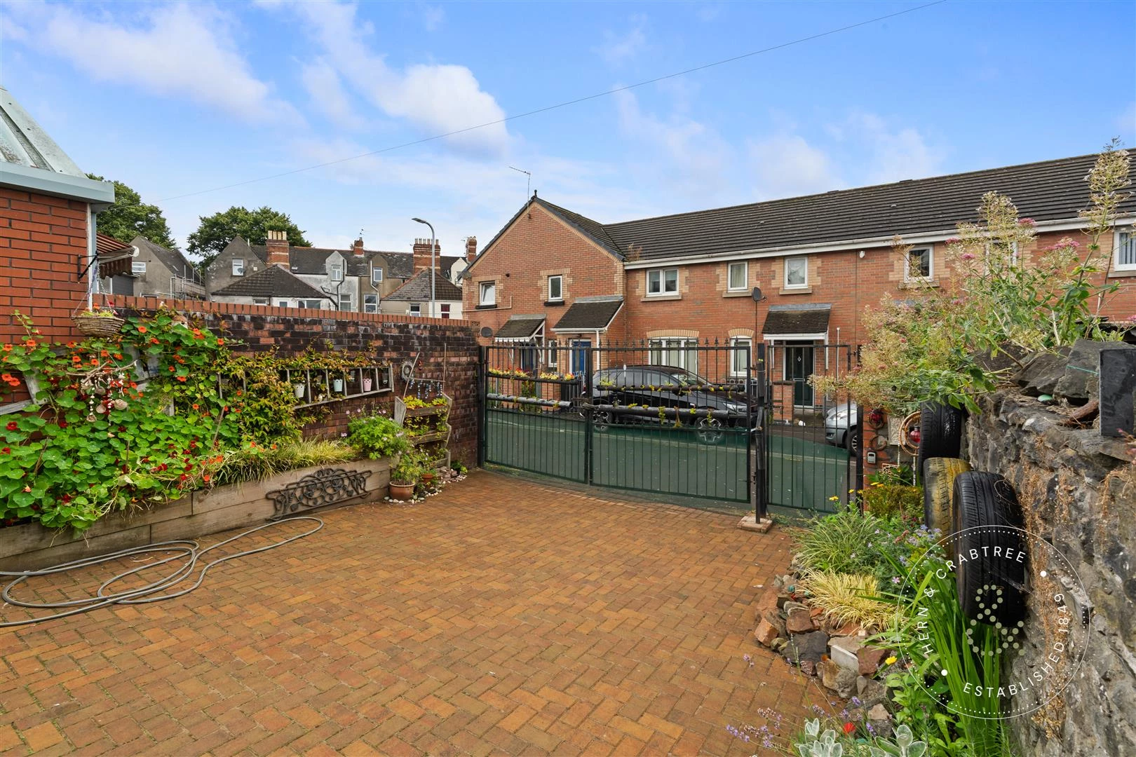 Neville Street, Hern Crabtree (16).jpg