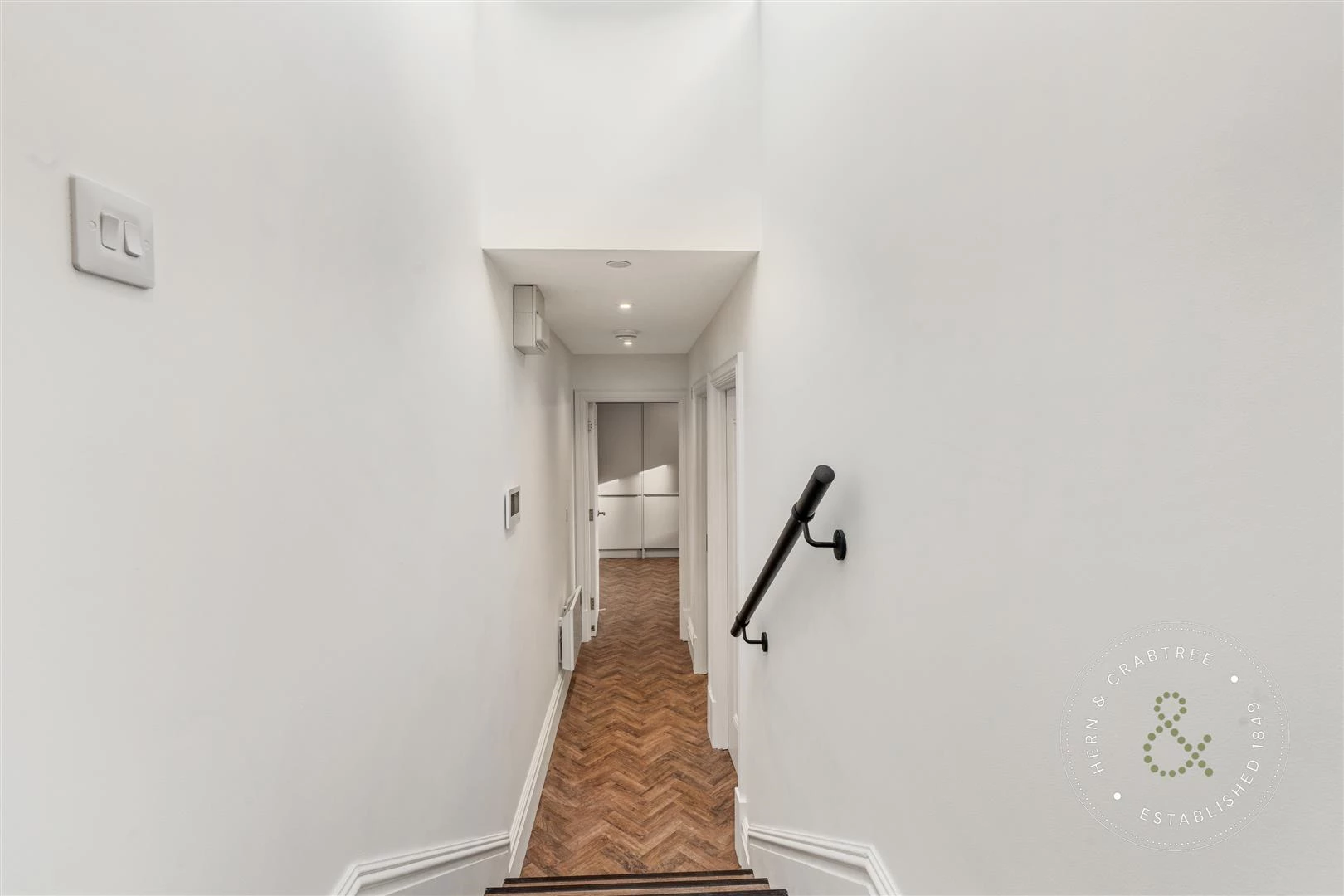 Cathedral Road Aprts, Seven, HernCrabtree (2).jpg