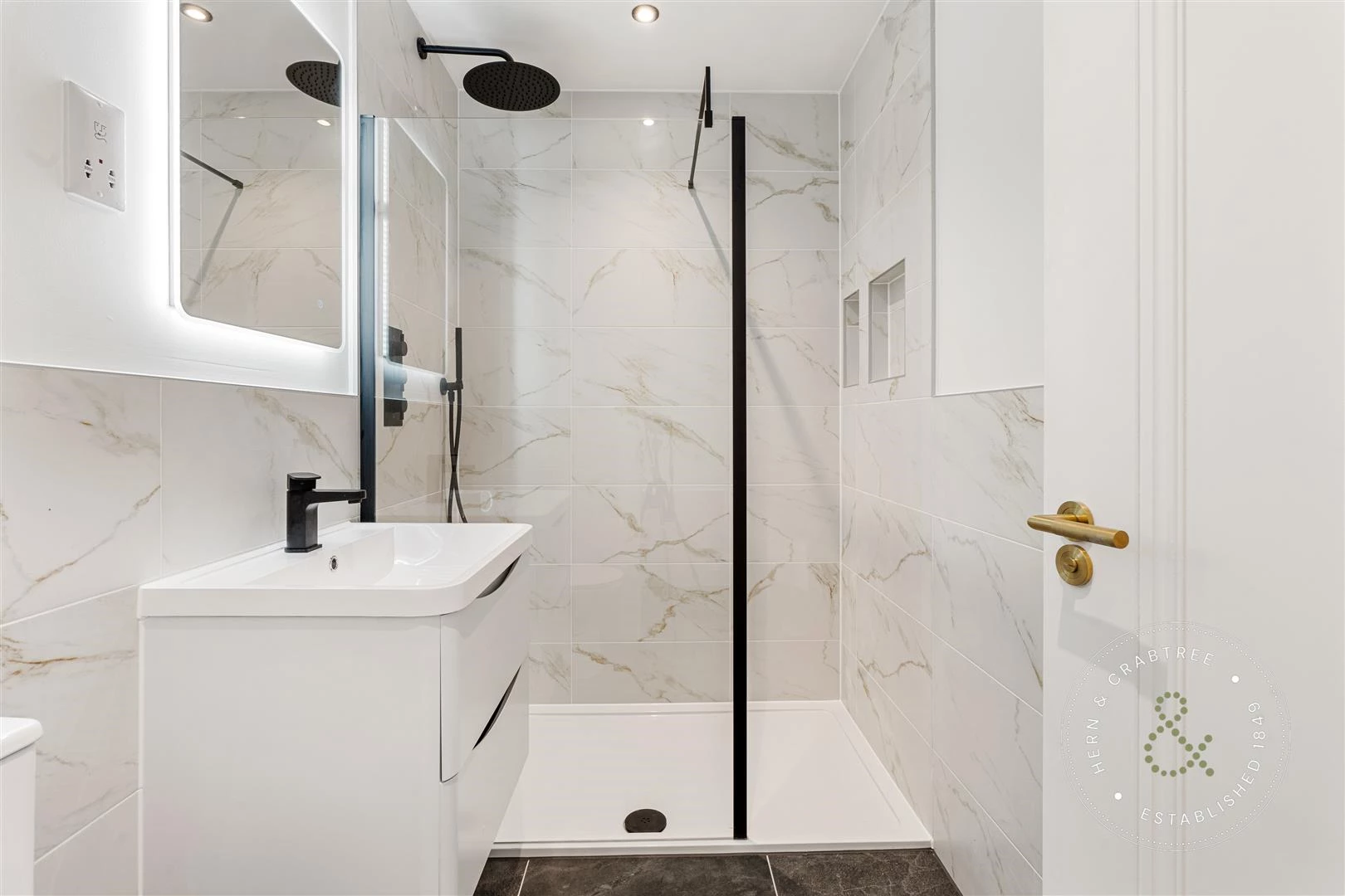 Cathedral Road Aprts, Seven, HernCrabtree (7).jpg