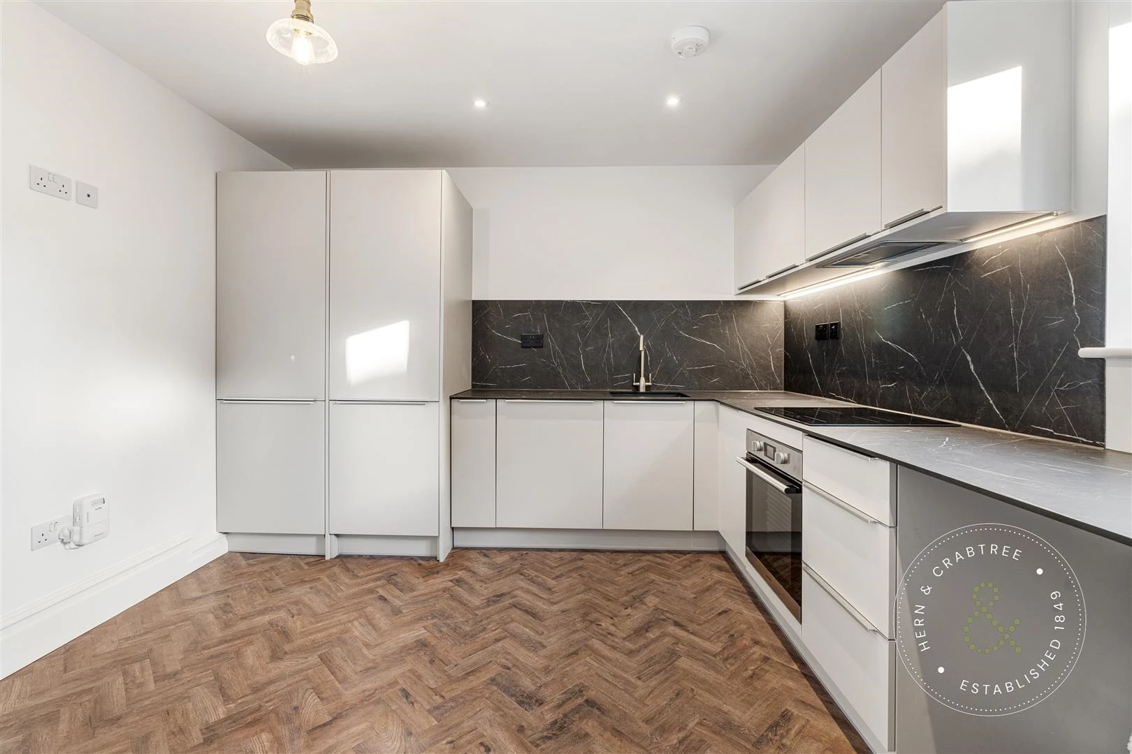 Cathedral Road Aprts, Seven, HernCrabtree (10).jp