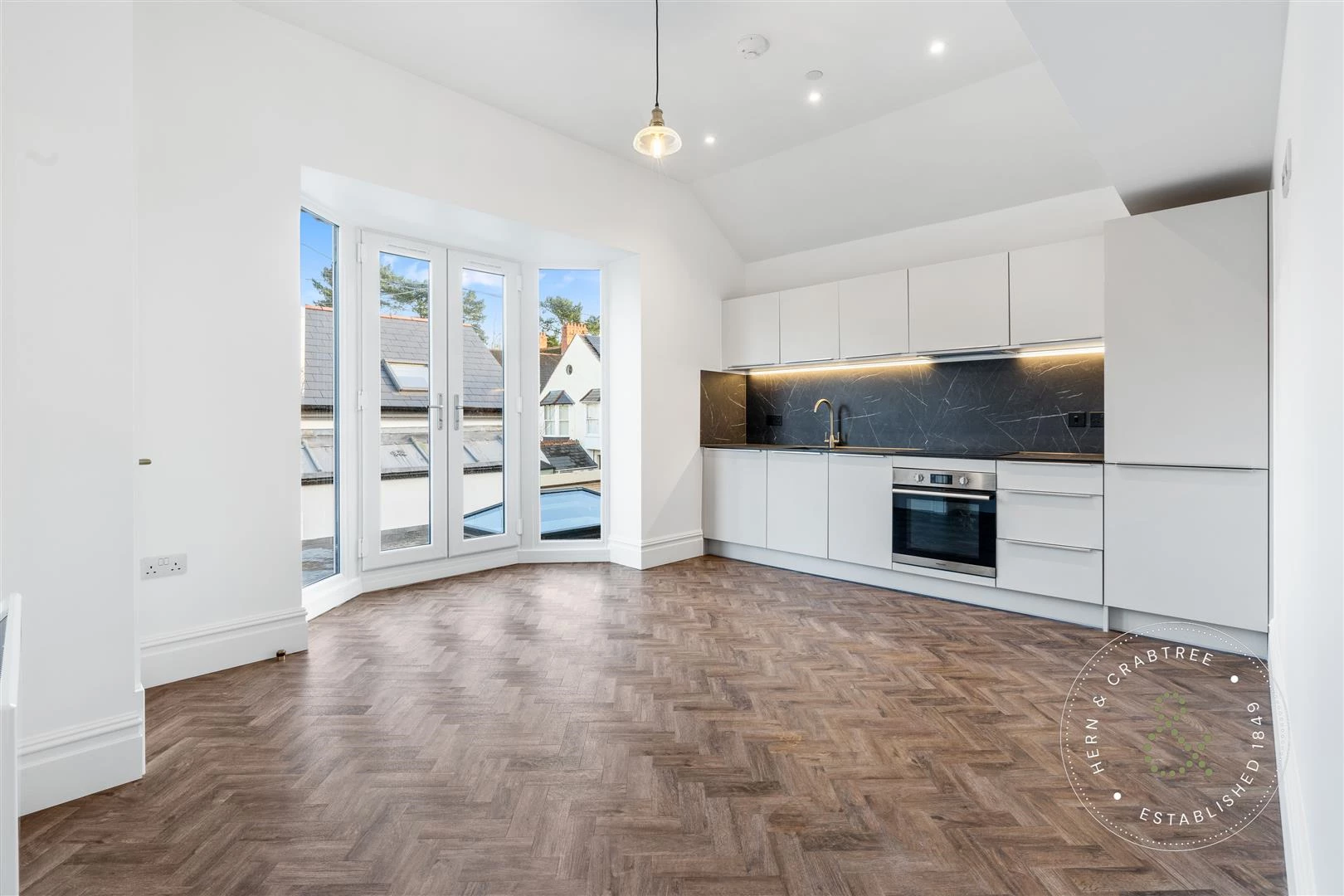 Cathedral Road Aprts, Five, HernCrabtree (10).jpg