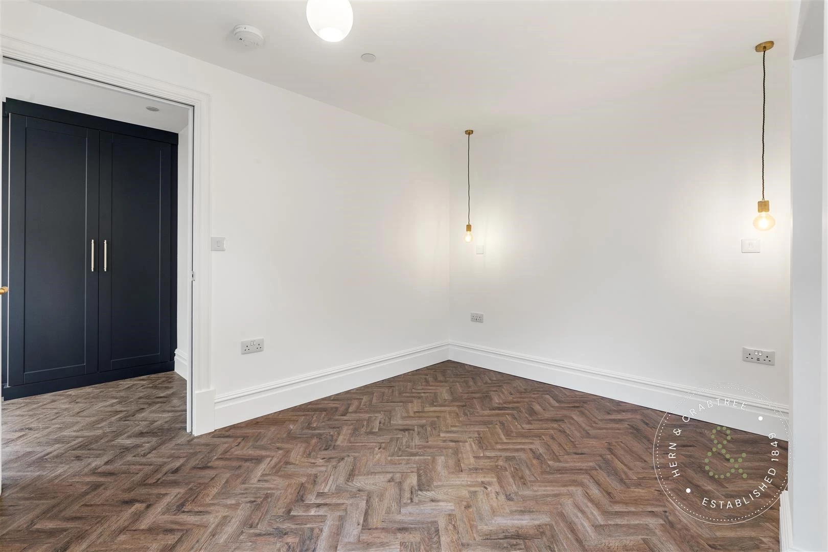 Cathedral Road, Apt 3, HernCrabtree (13).jpg