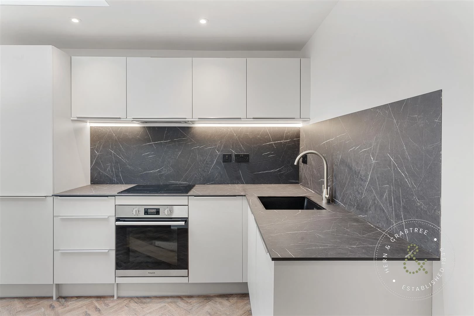 Cathedral Road, Apt 3, HernCrabtree (6).jpg