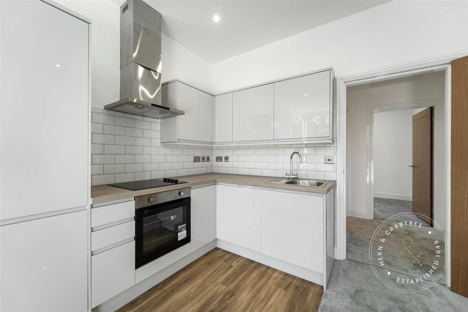 207 Cathedral Rd flat 3-2.jpg