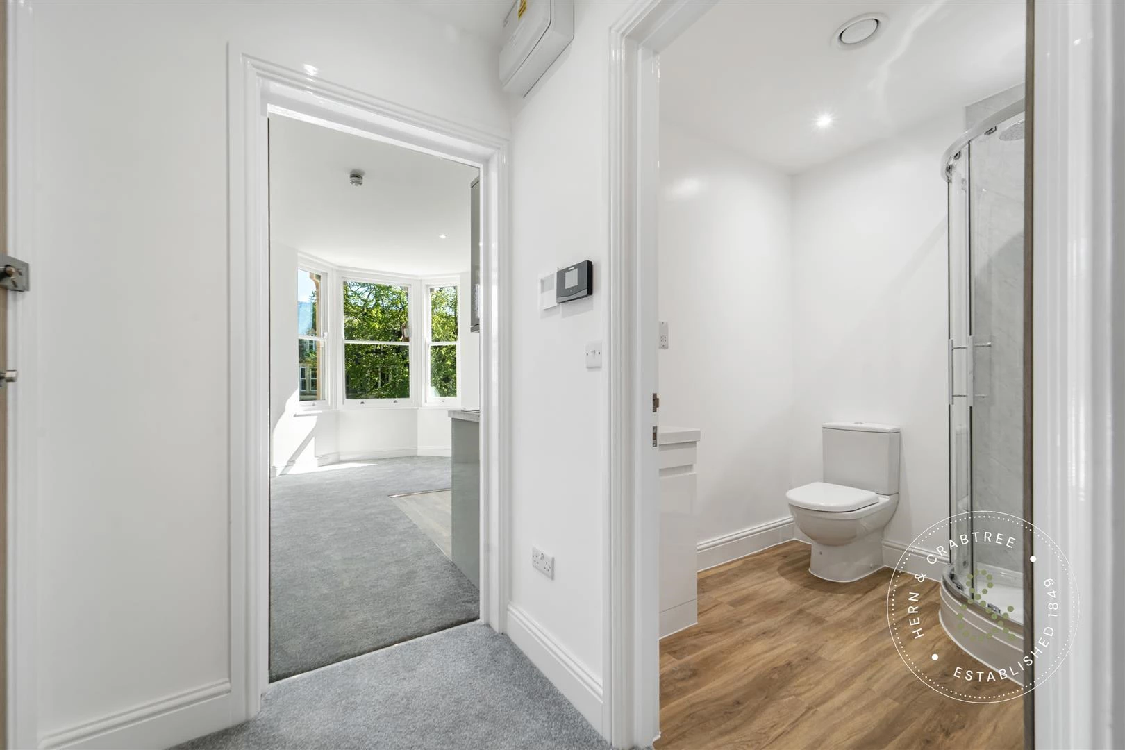 207 Cathedral Rd flat 3-7.jpg