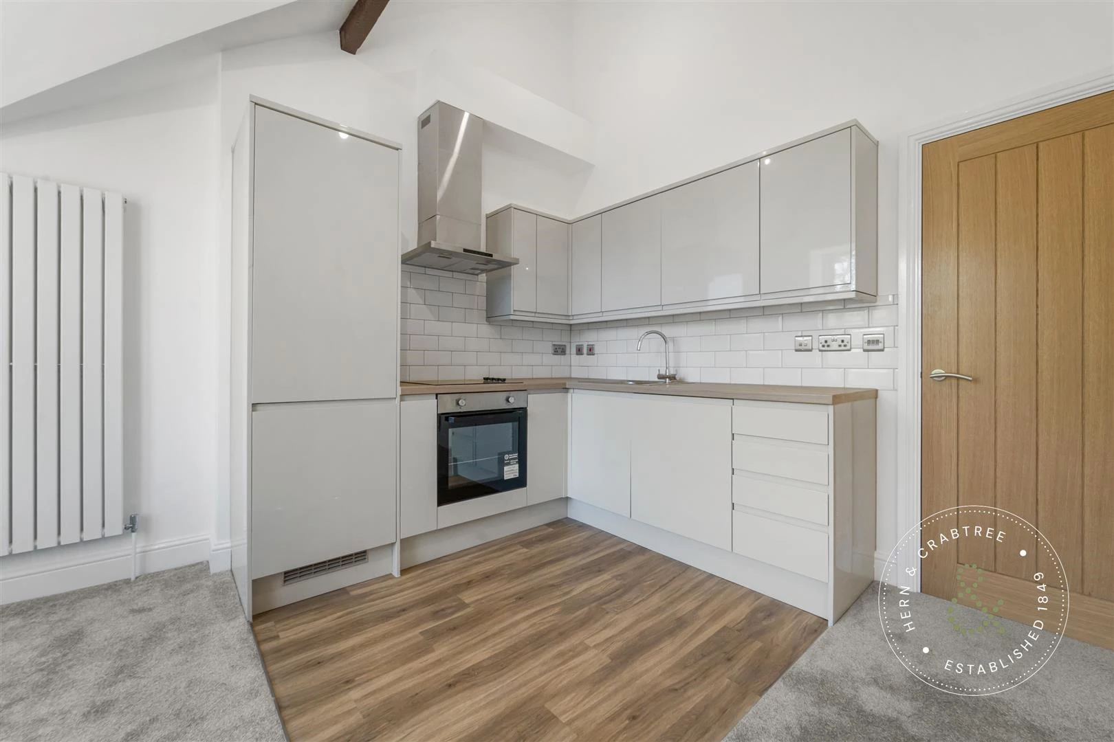 207 Cathedral Rd flat 5-3.jpg