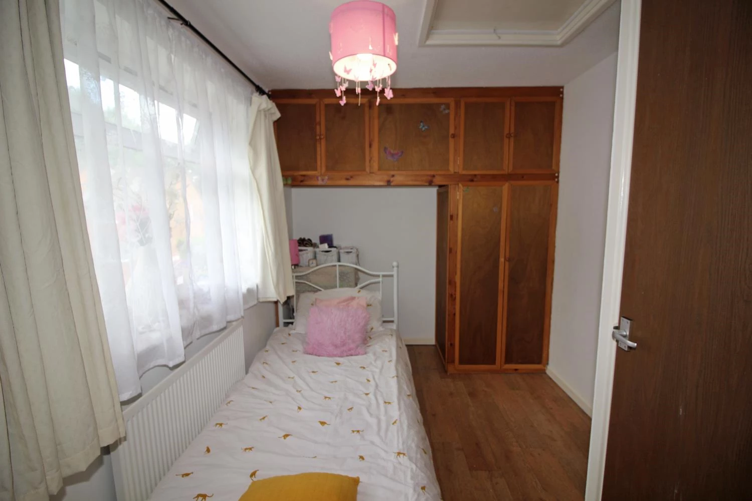 Bed 2.jpg