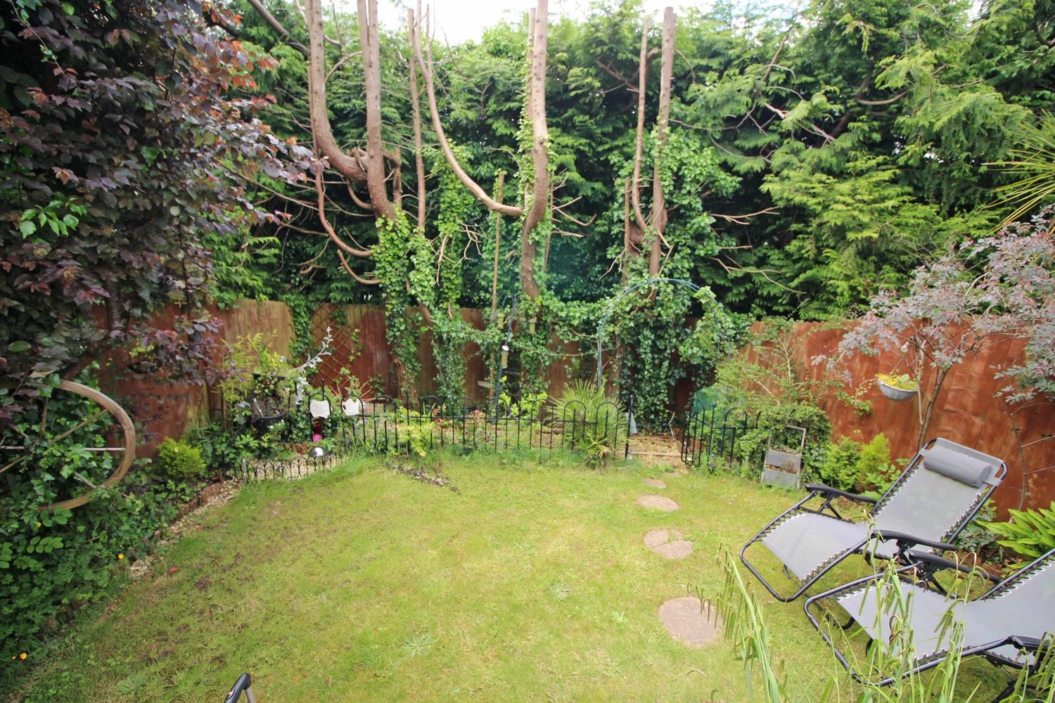 Garden 1.jpg