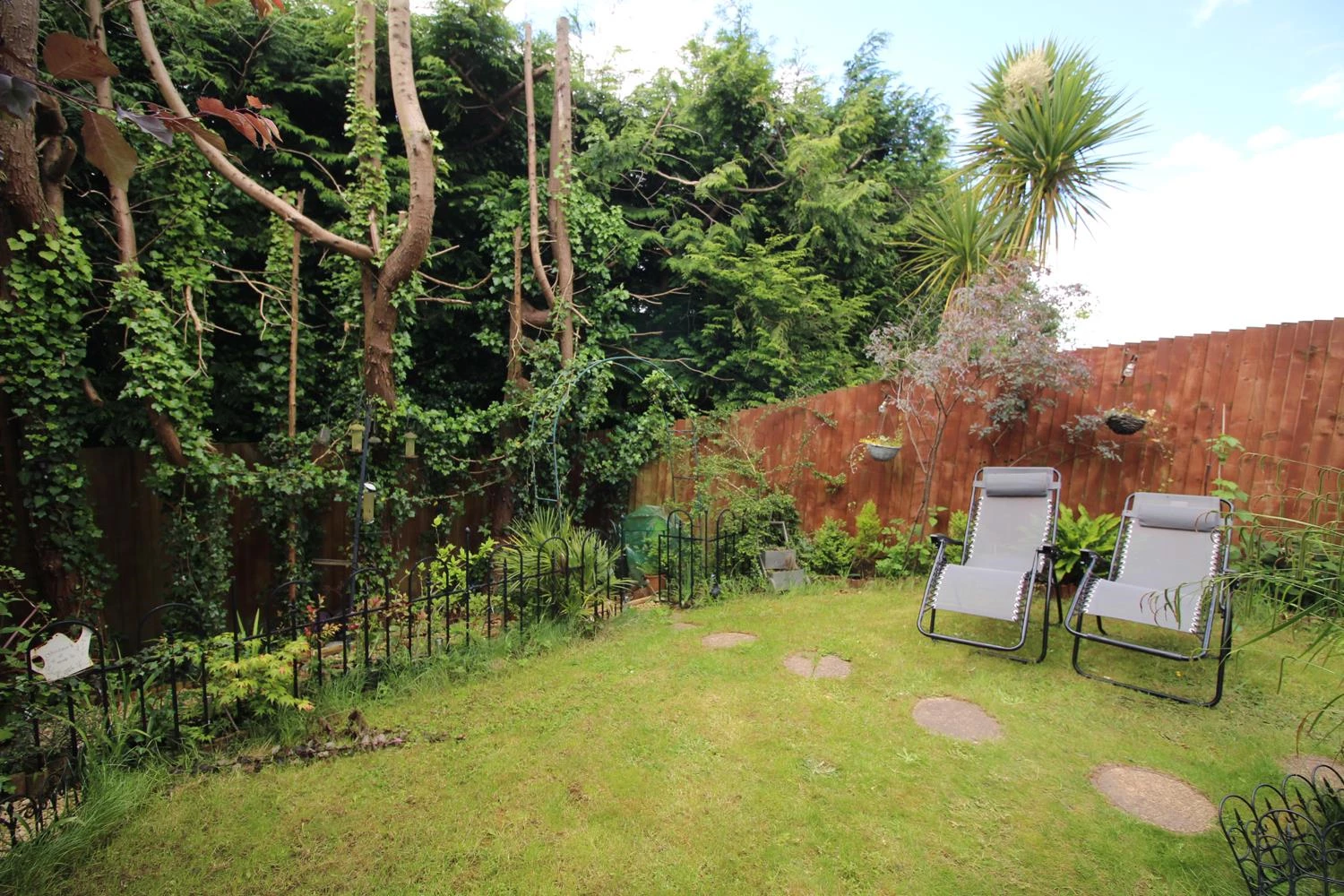 Garden 3.jpg