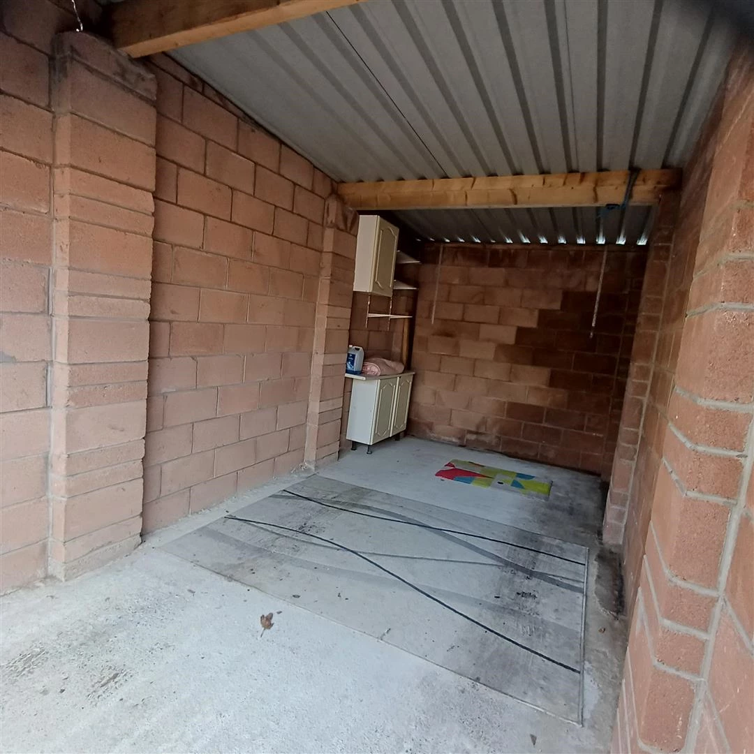 Garage.jpg