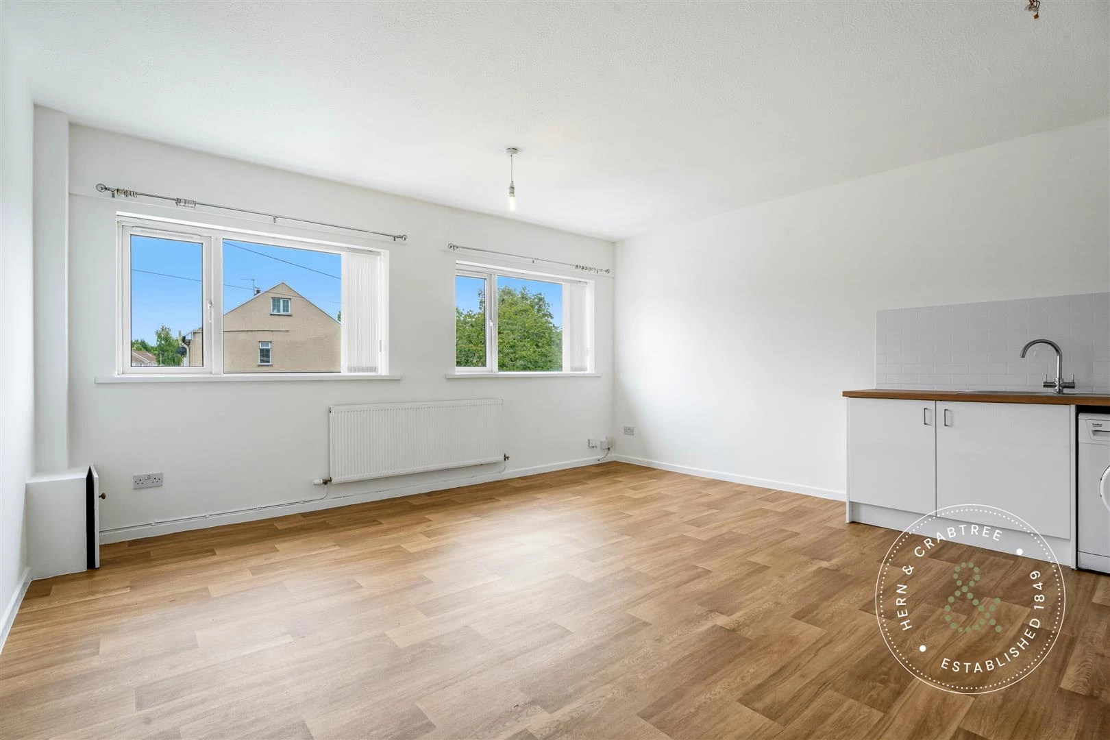 Lounge/Kitchen