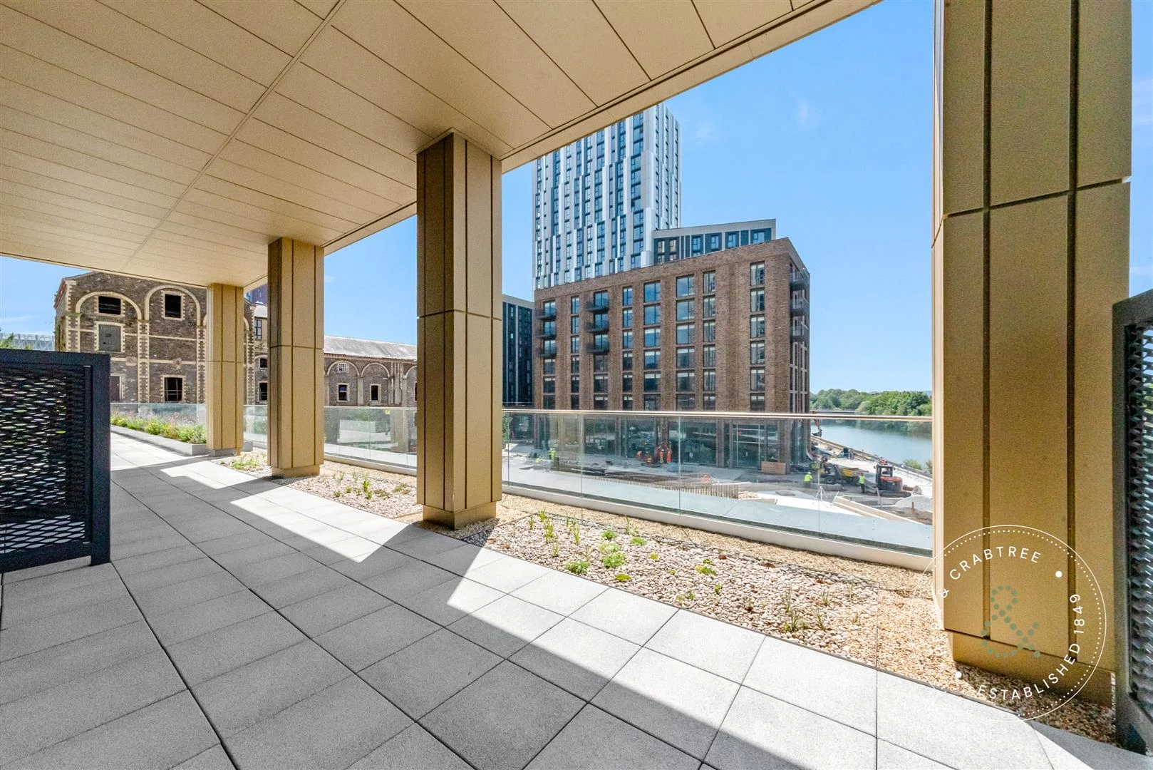 Terrace/Courtyards