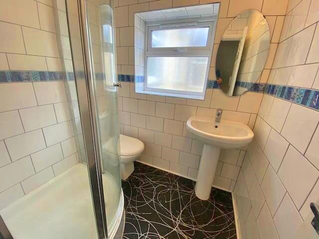 shower room.jpg