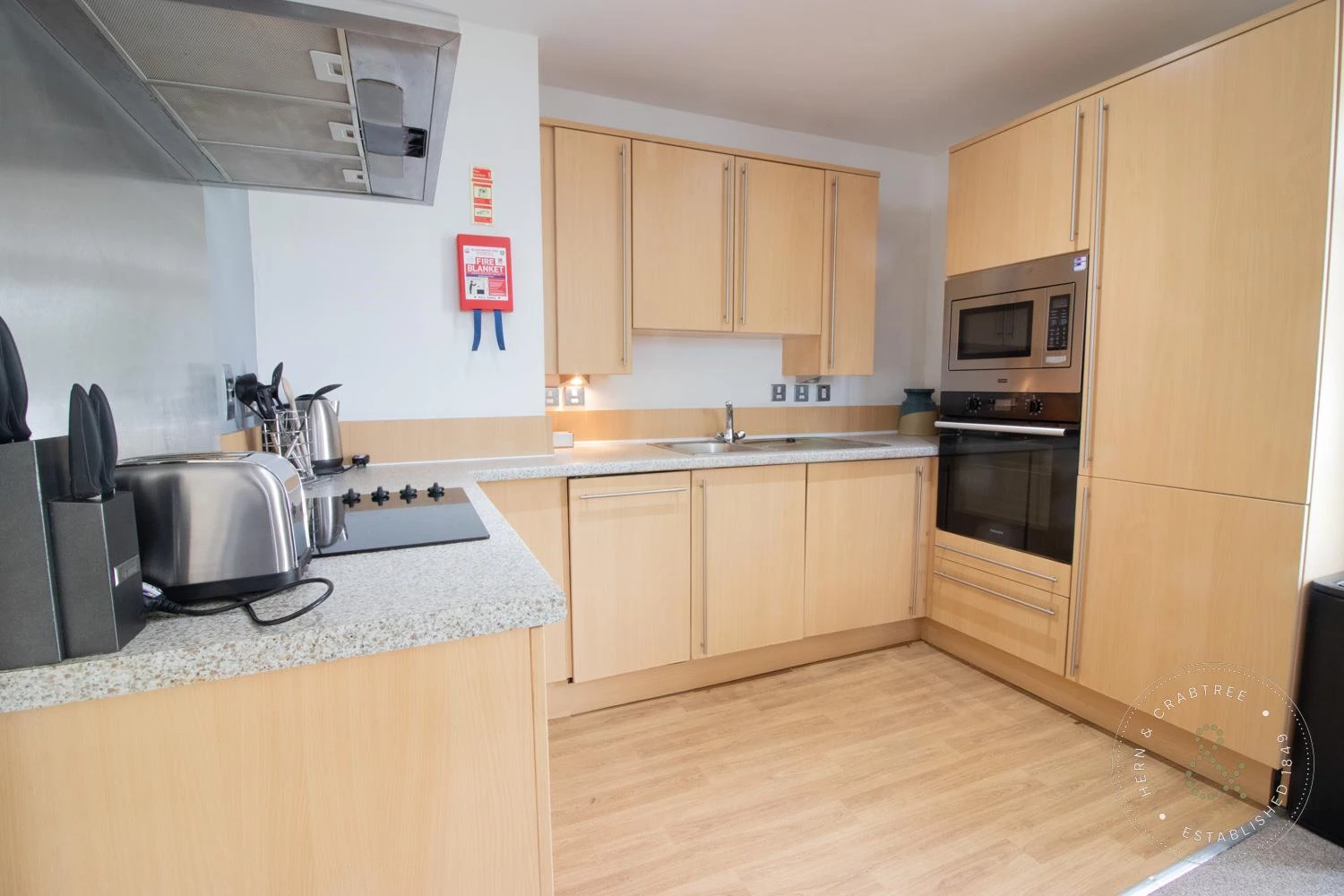 Flat 11, 74-76 Cathedral House-8.jpg