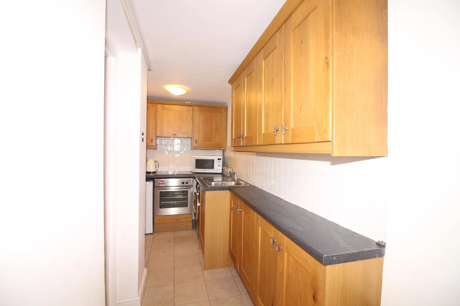 Kitchen 1.JPG